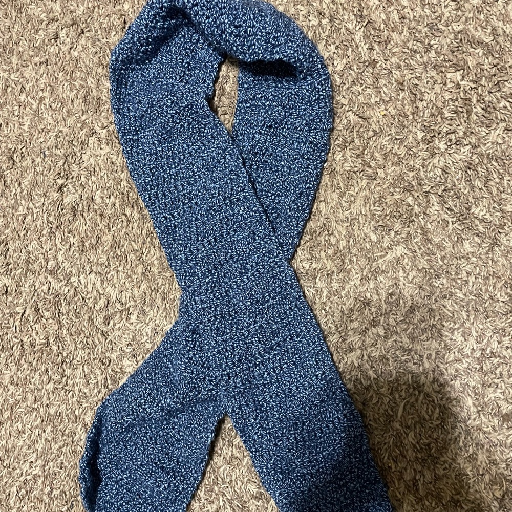 Crocheted scarf